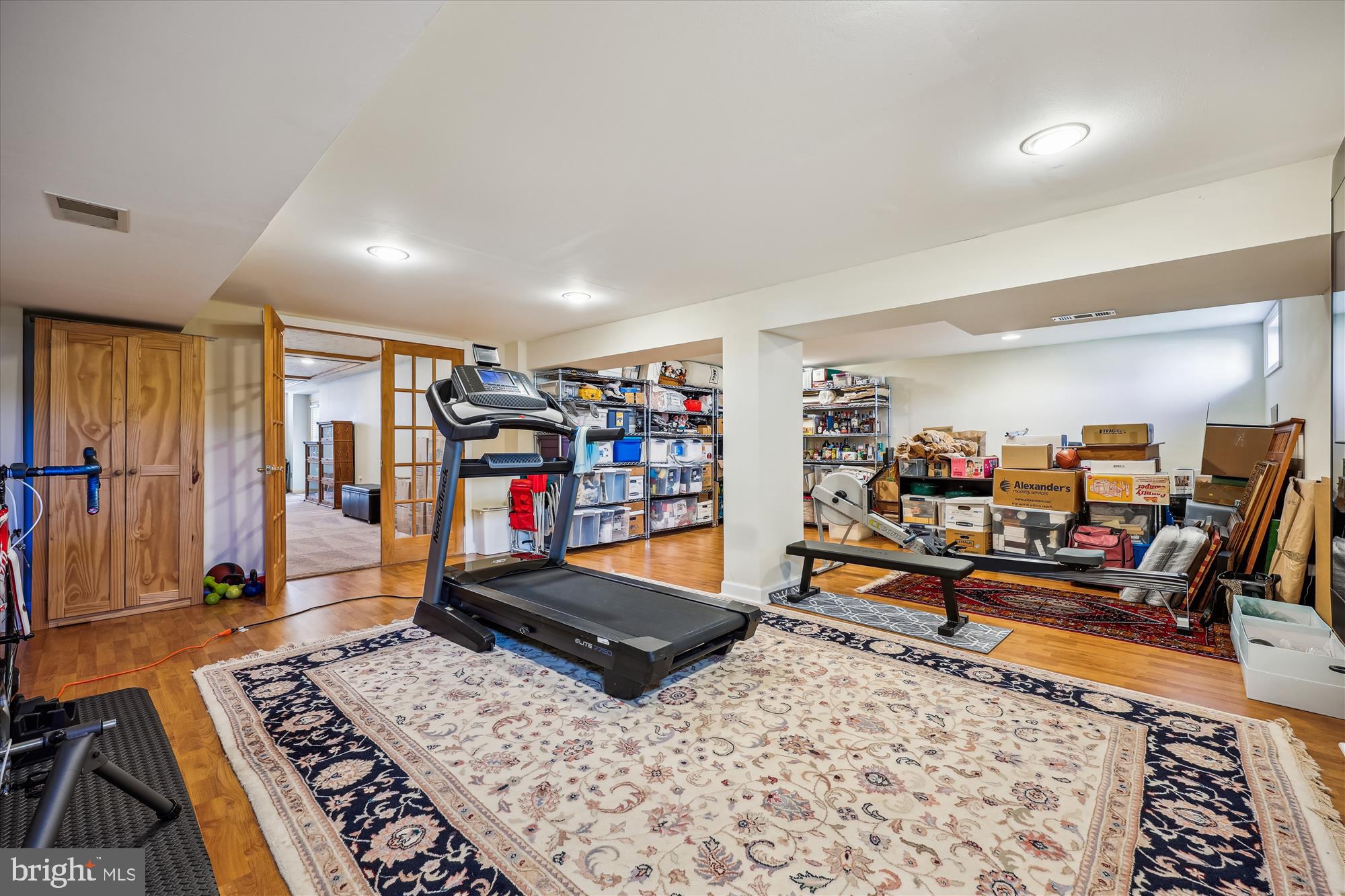 HUNTERS RUN - Residential