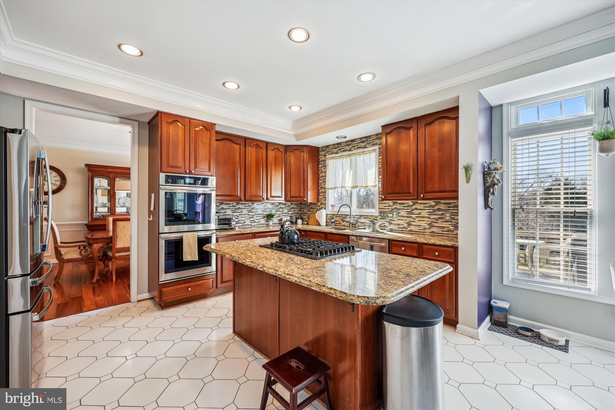 HUNTERS RUN - Residential