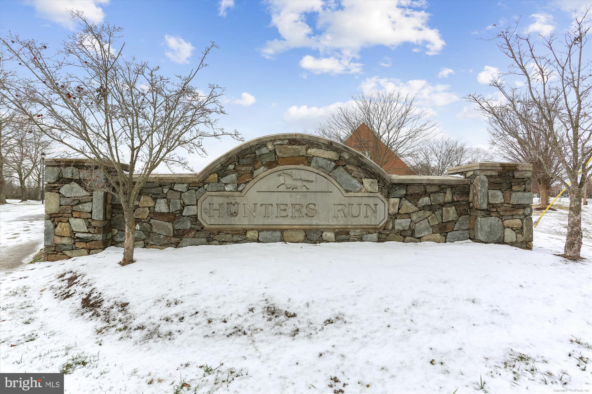 HUNTERS RUN - Residential