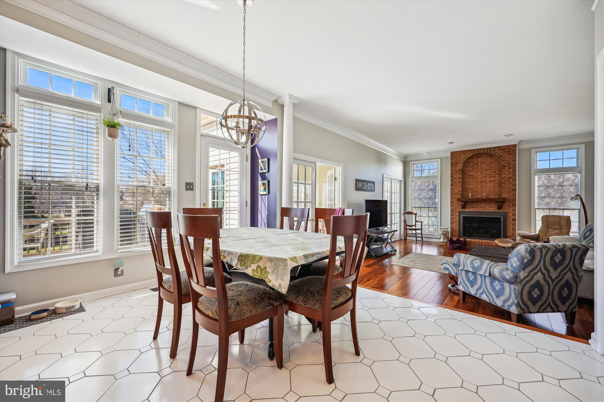 HUNTERS RUN - Residential