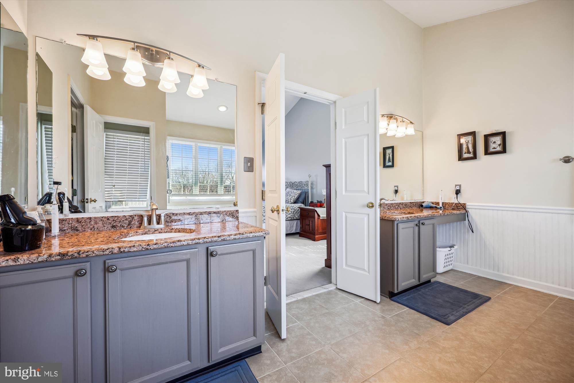 HUNTERS RUN - Residential