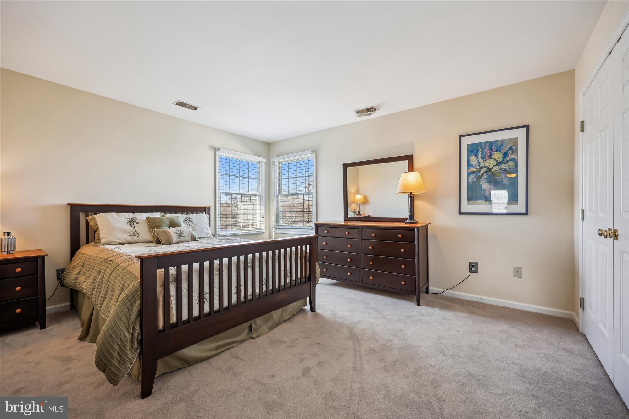 HUNTERS RUN - Residential