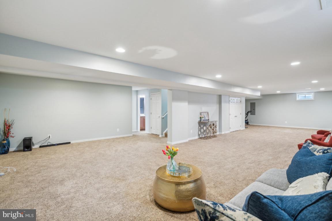 EVERGREEN VILLAGE - Residential