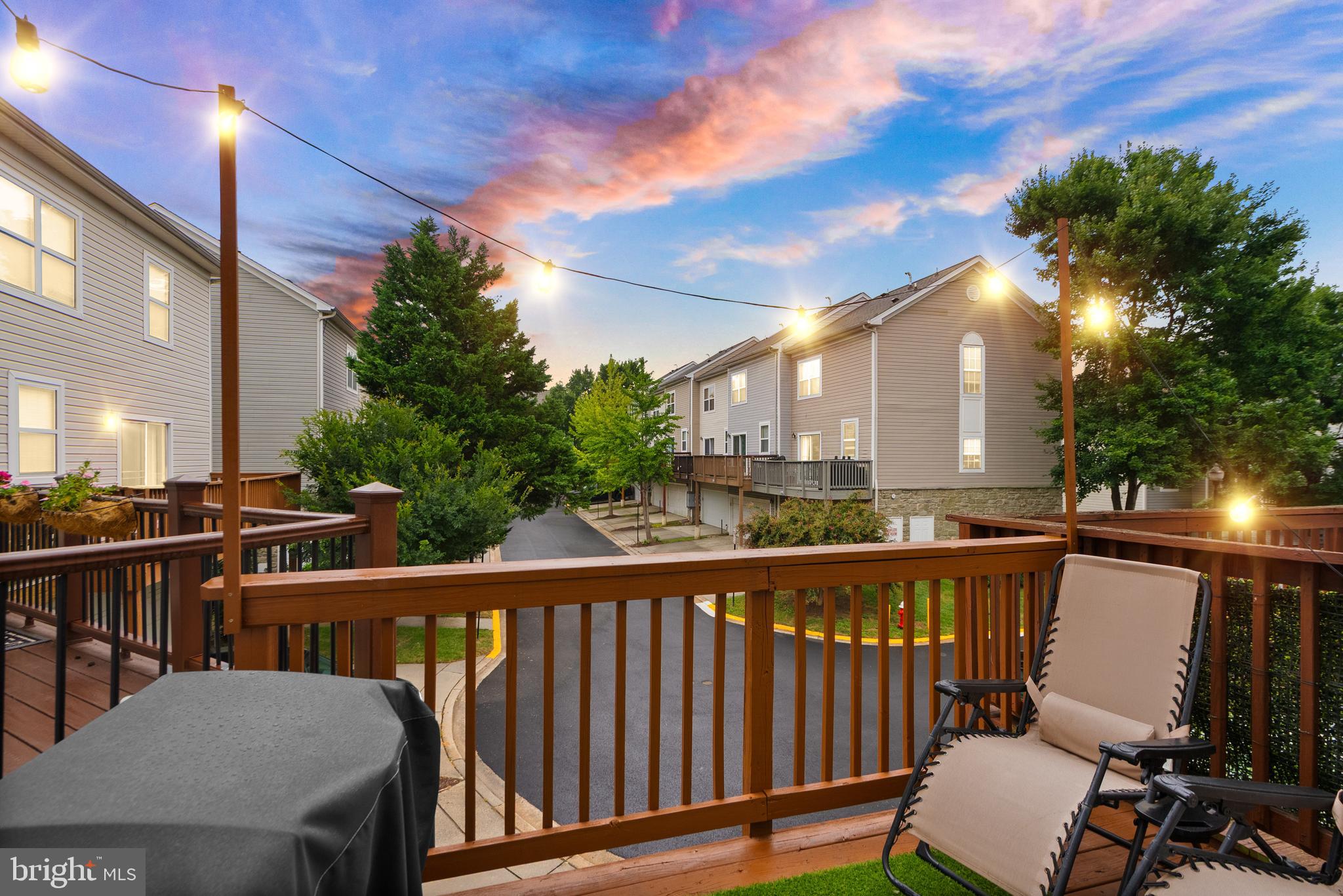 21776 DRAGONS GREEN SQUARE
