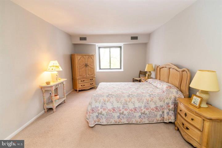 FOX VALLEY - Residential