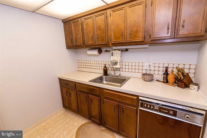 FOX VALLEY - Residential