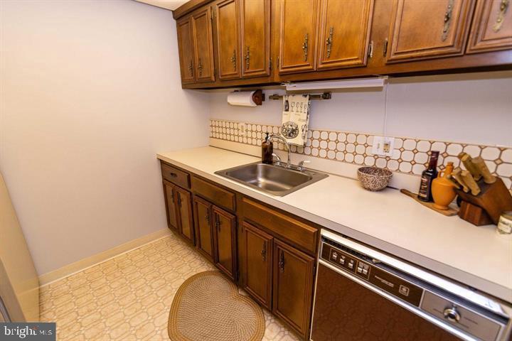 FOX VALLEY - Residential