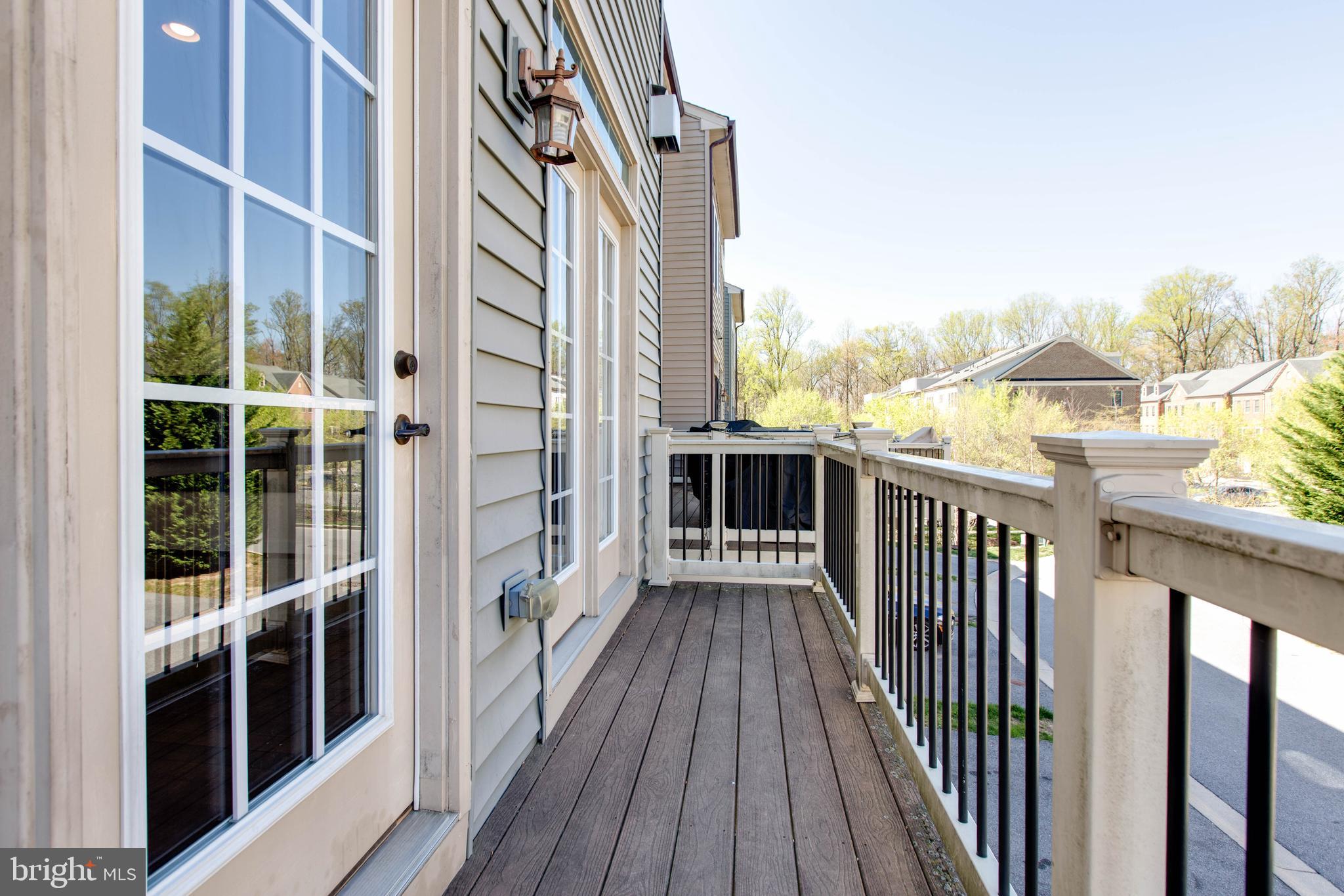 PARKSIDE - Residential Lease