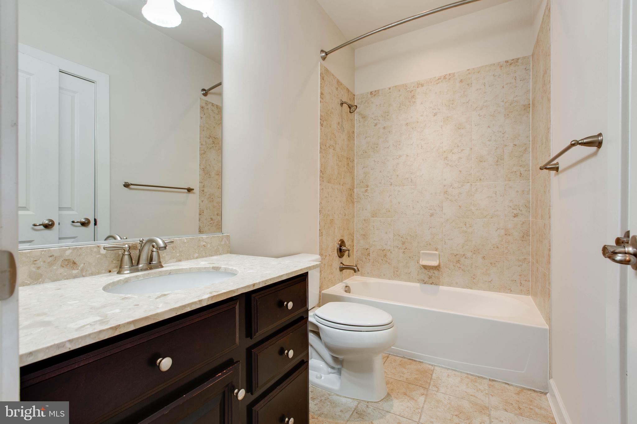 PARKSIDE - Residential Lease