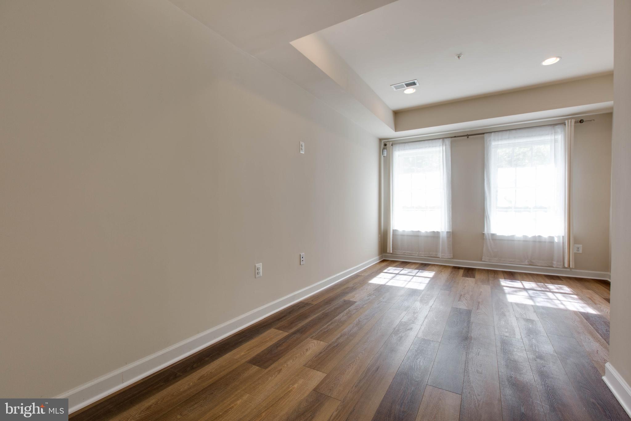 PARKSIDE - Residential Lease