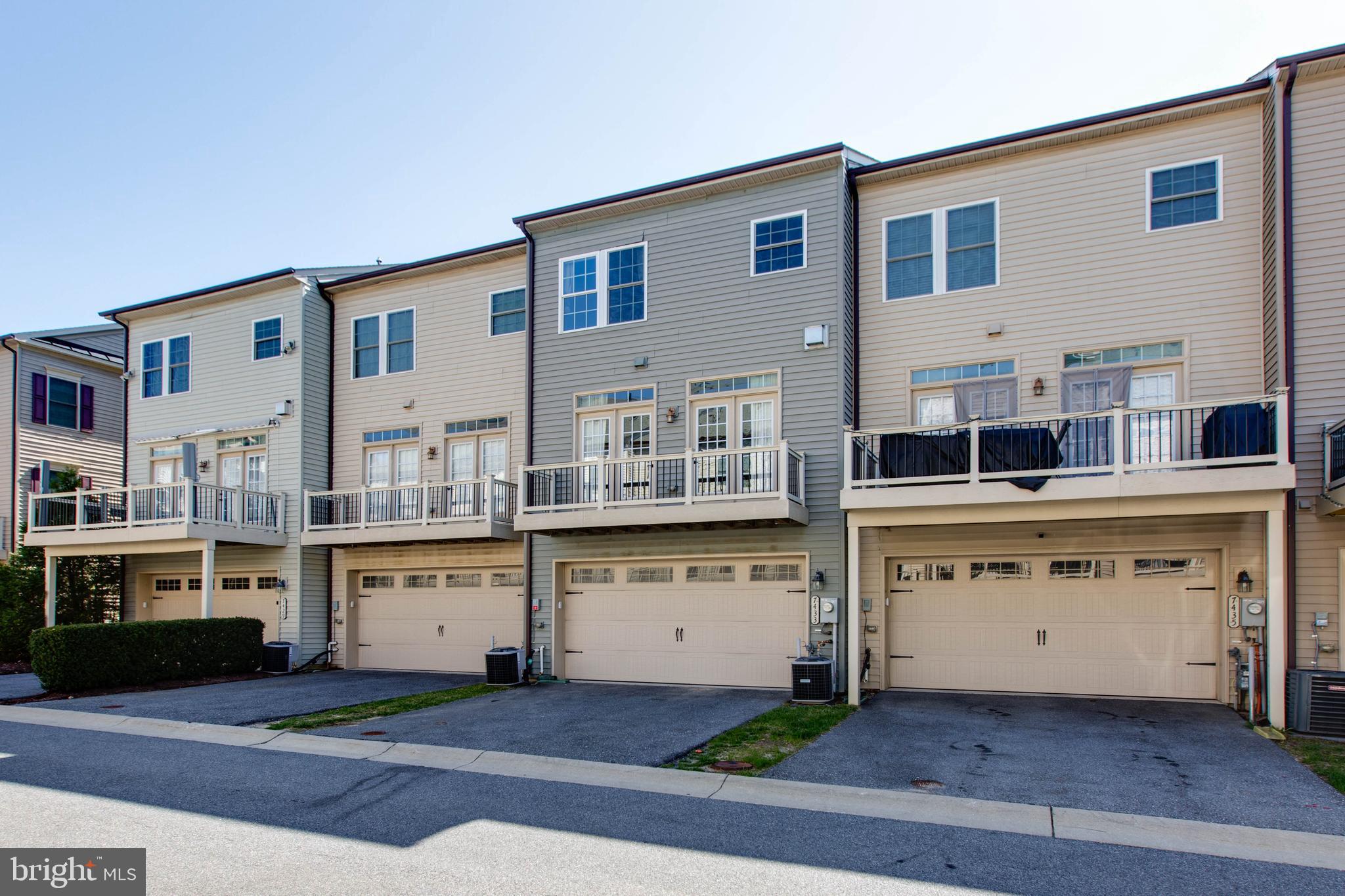 PARKSIDE - Residential Lease