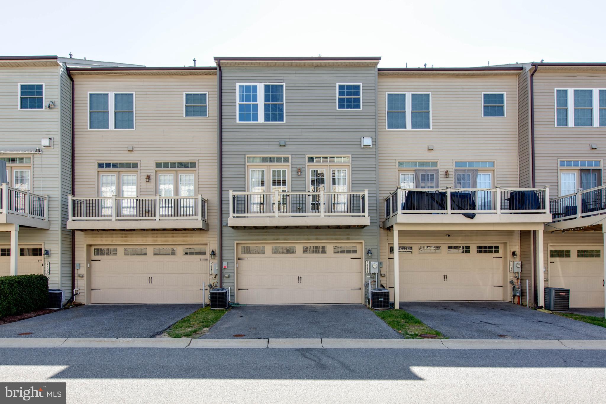 PARKSIDE - Residential Lease