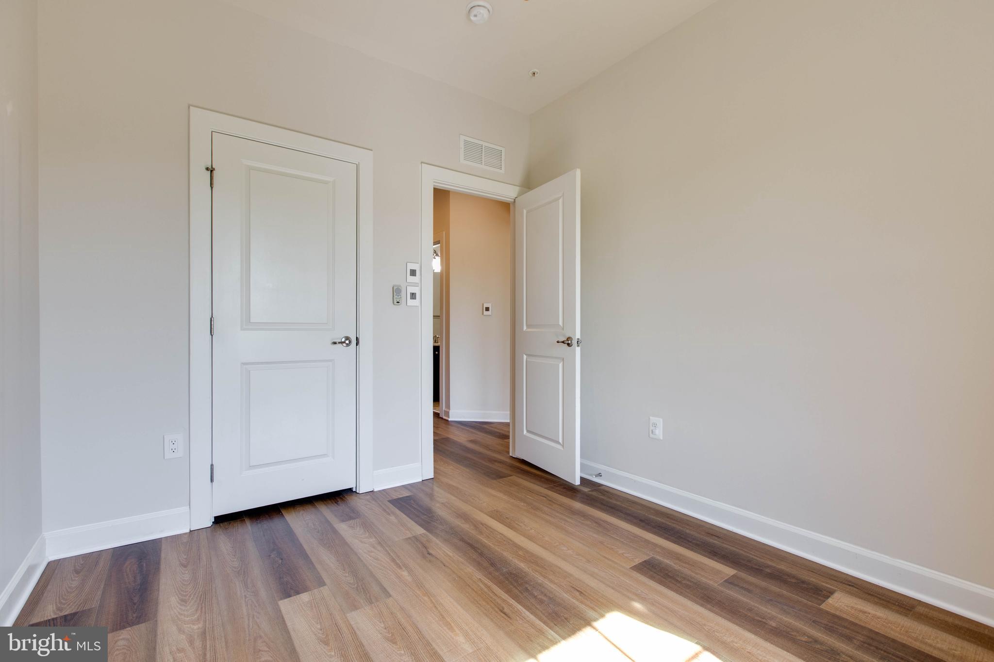 PARKSIDE - Residential Lease