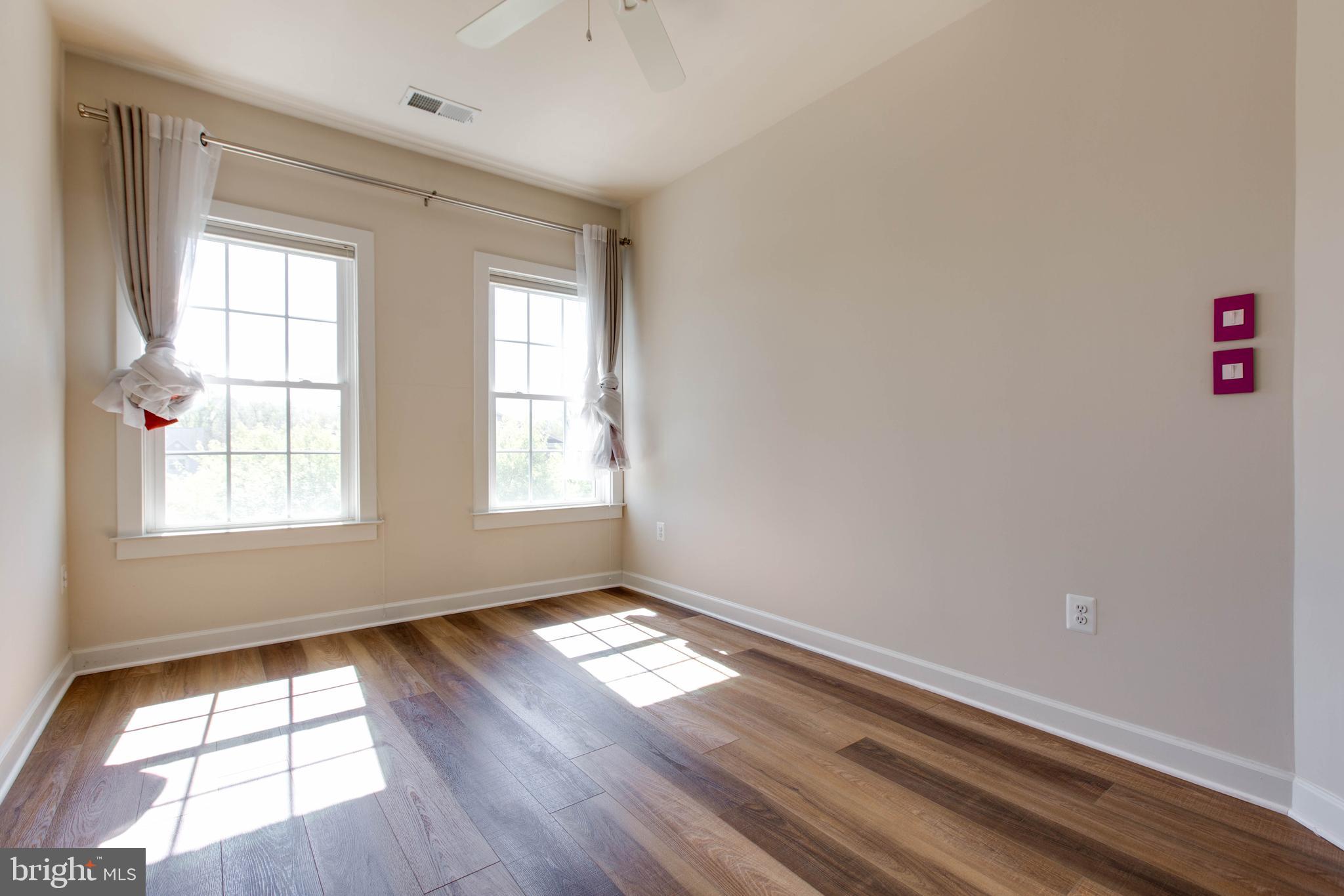 PARKSIDE - Residential Lease