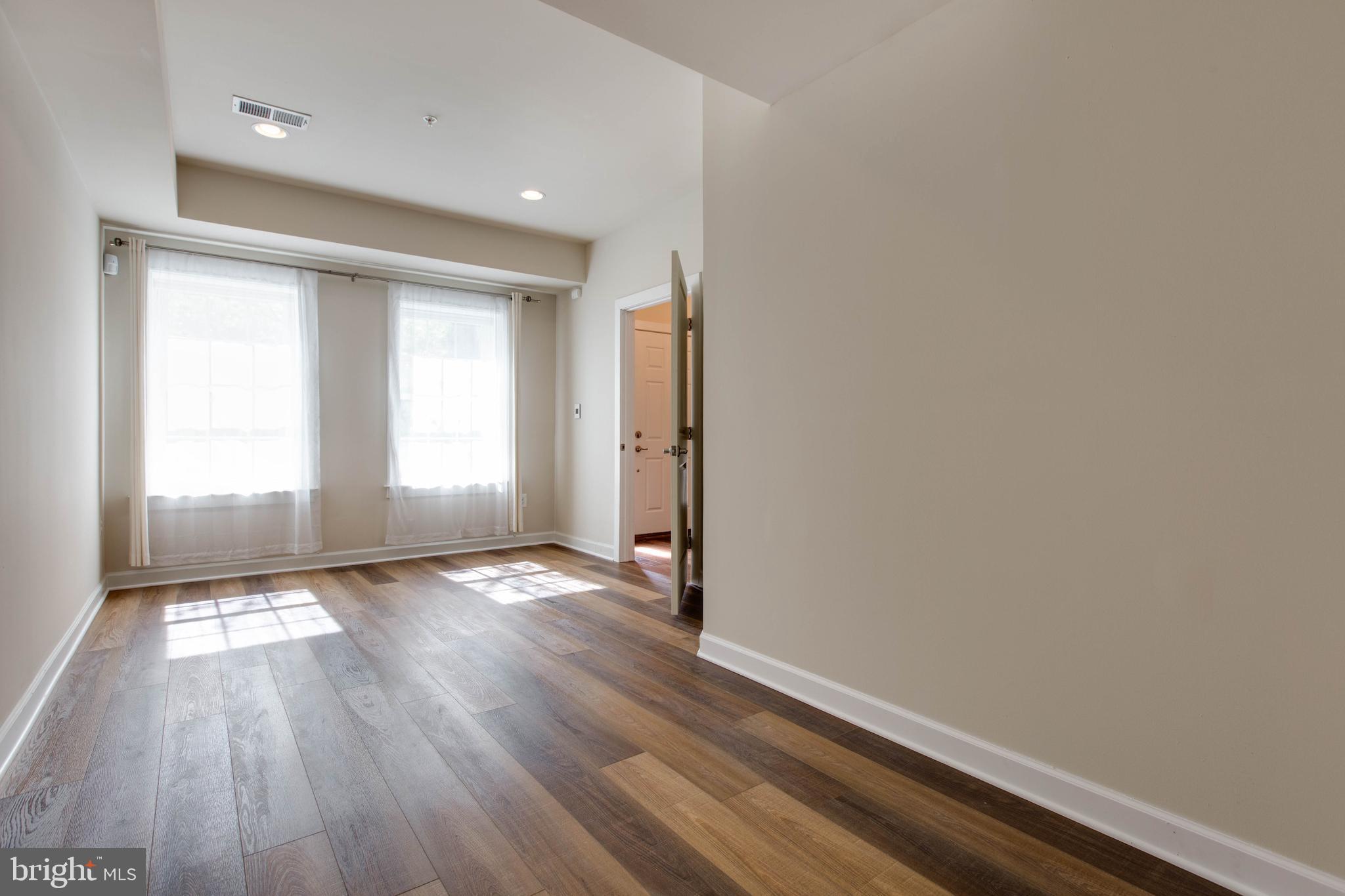 PARKSIDE - Residential Lease