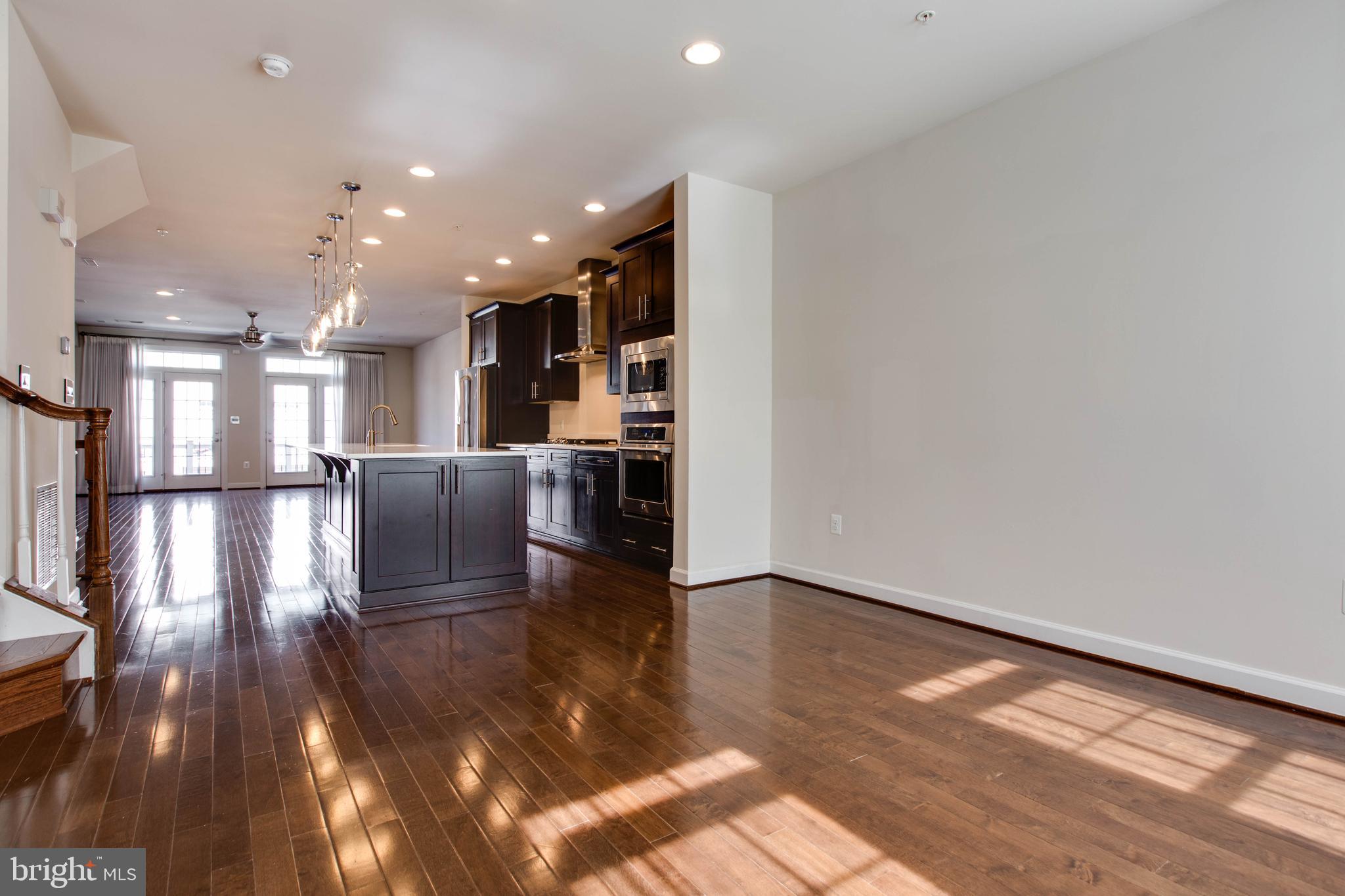 PARKSIDE - Residential Lease