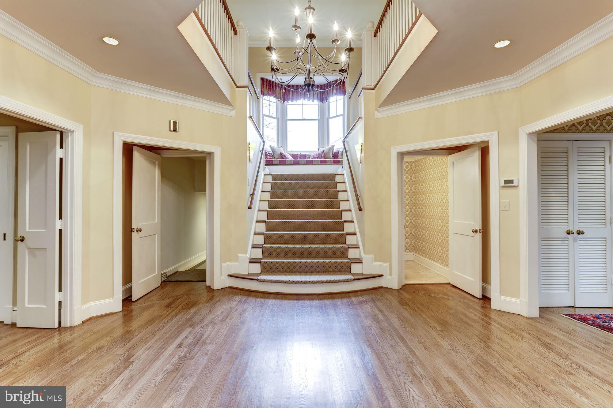 CHEVY CHASE - Residential