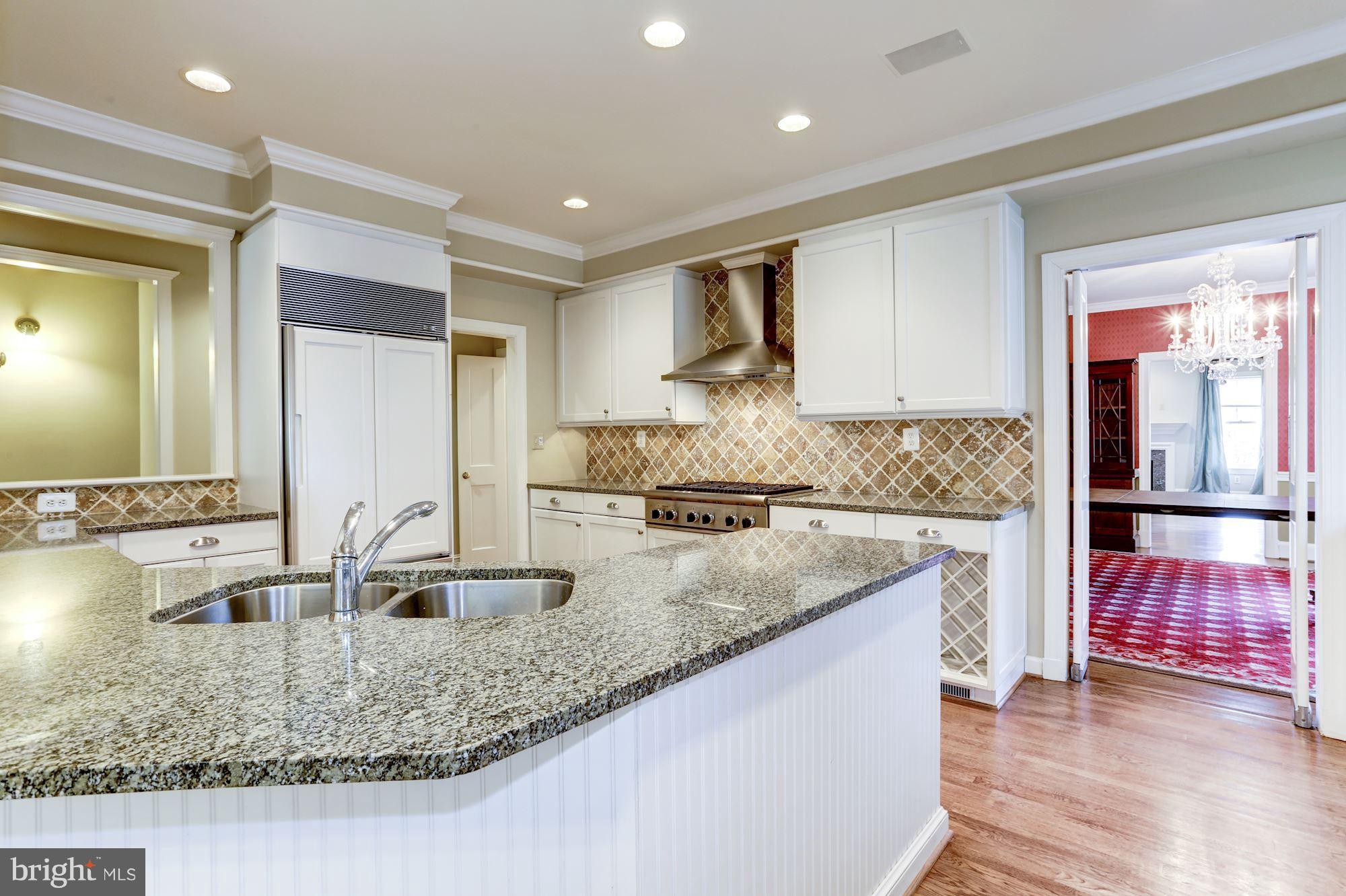 CHEVY CHASE - Residential