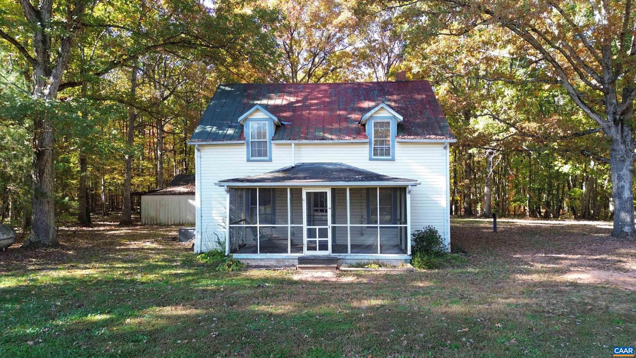 1367 S CONSTITUTION RTE