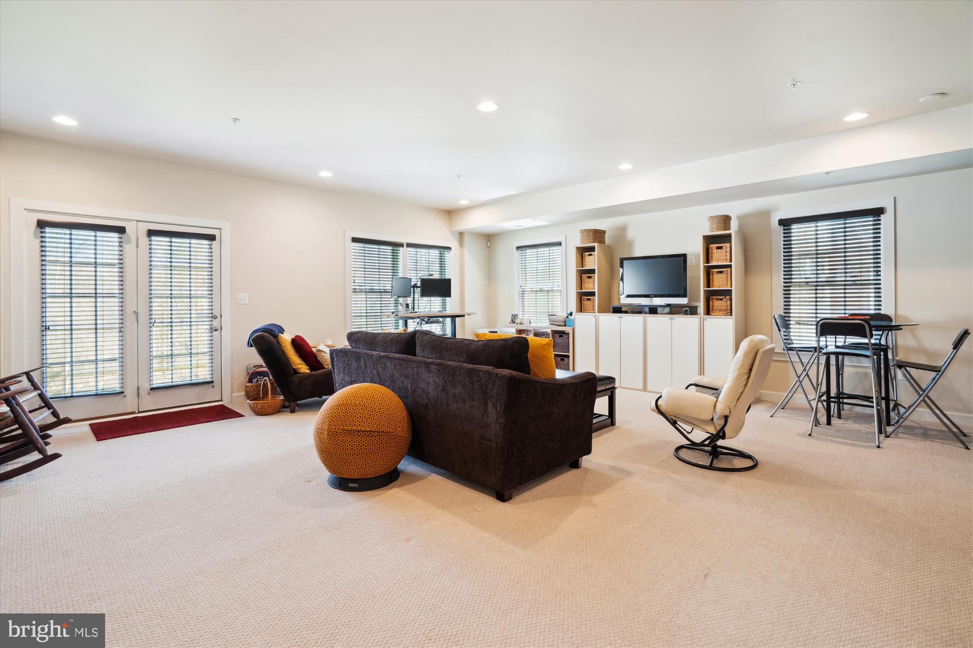 5435 STREAM BANK LANE