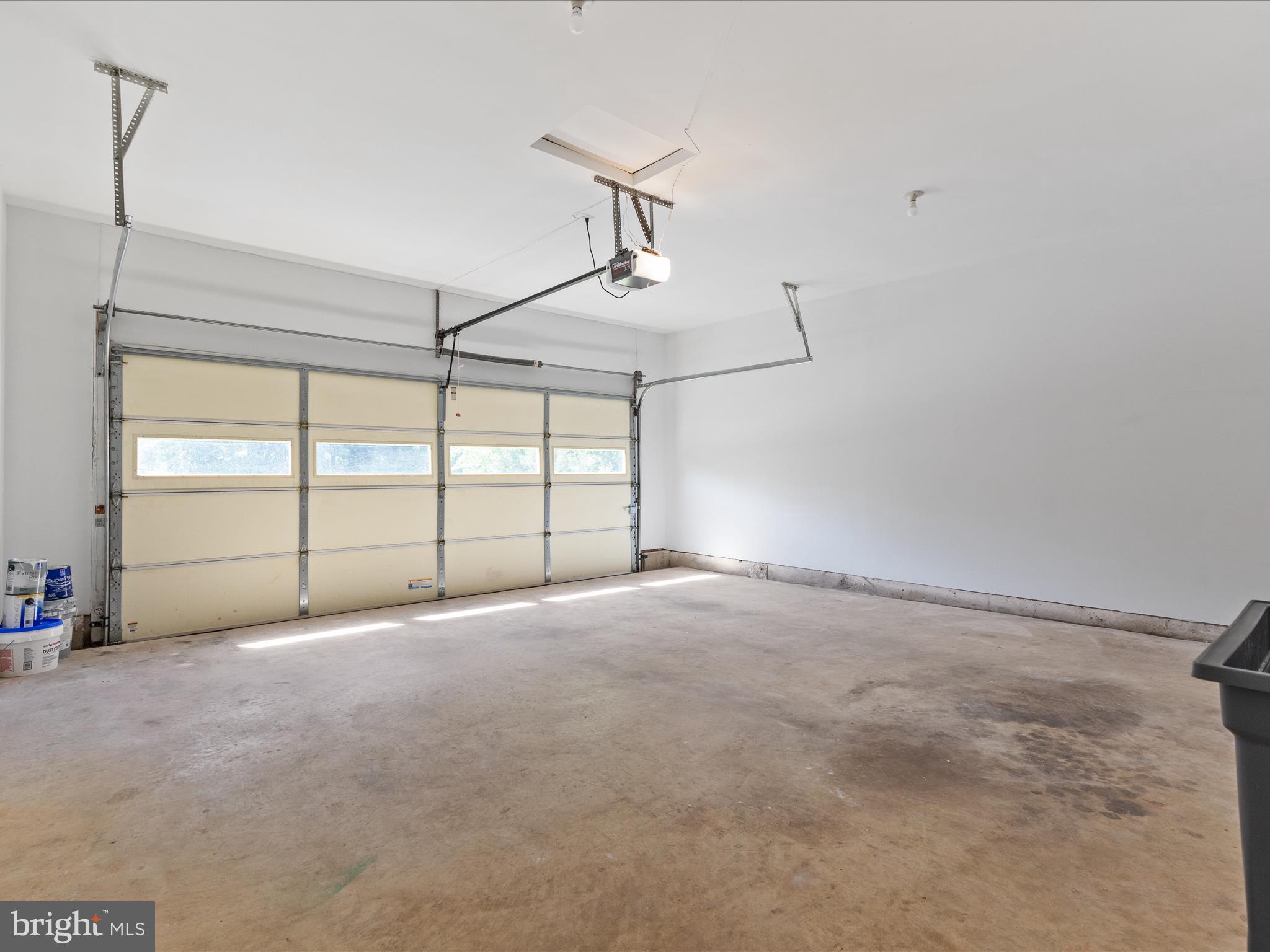 BUCKLAND OAKS - Residential