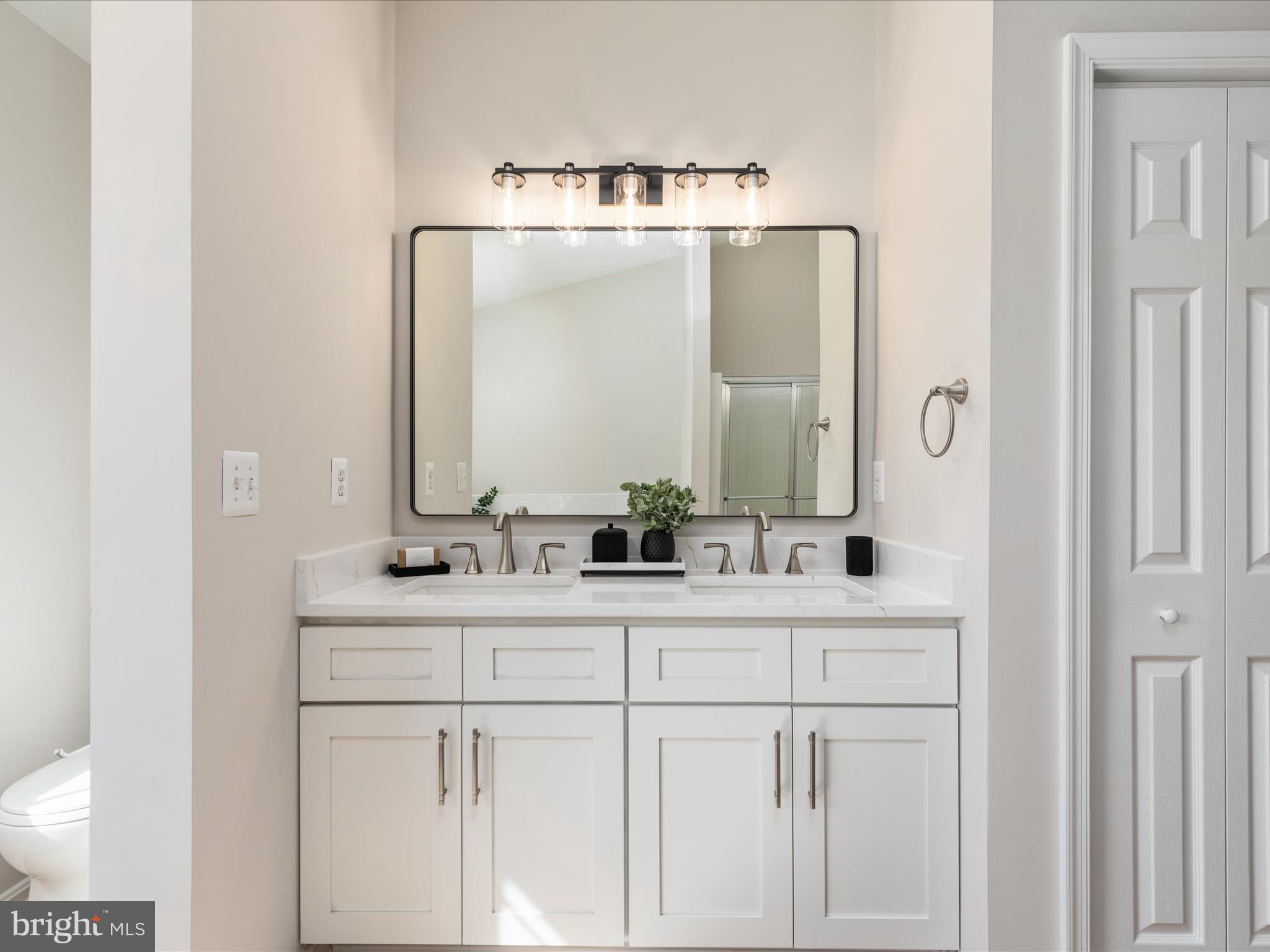 BUCKLAND OAKS - Residential