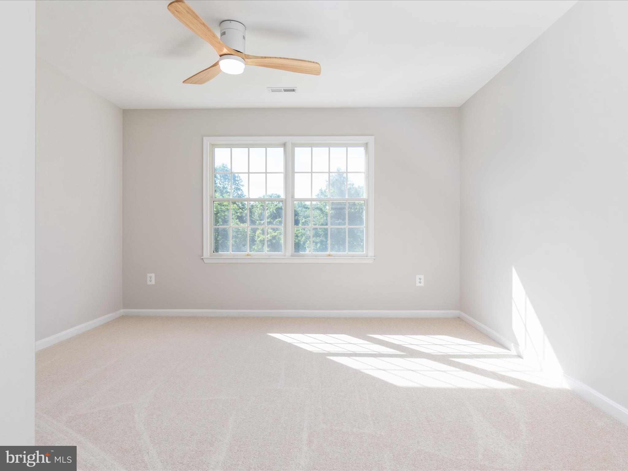 BUCKLAND OAKS - Residential