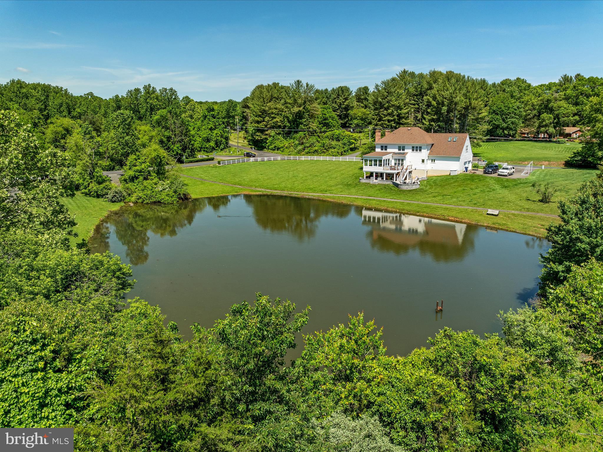 BUCKLAND OAKS - Residential