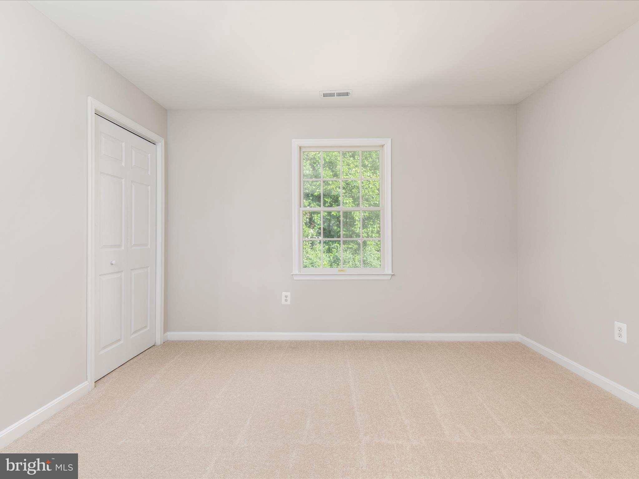 BUCKLAND OAKS - Residential