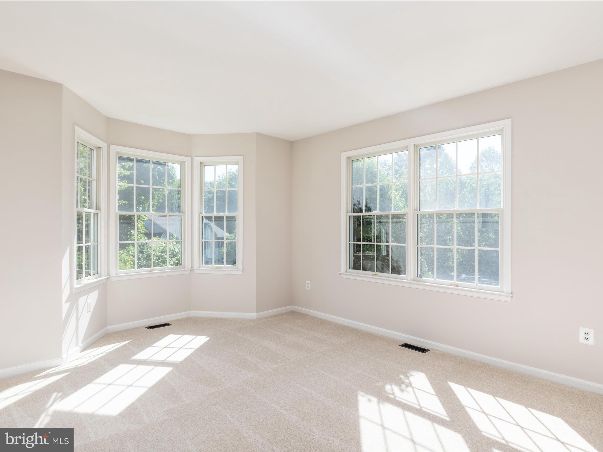 BUCKLAND OAKS - Residential