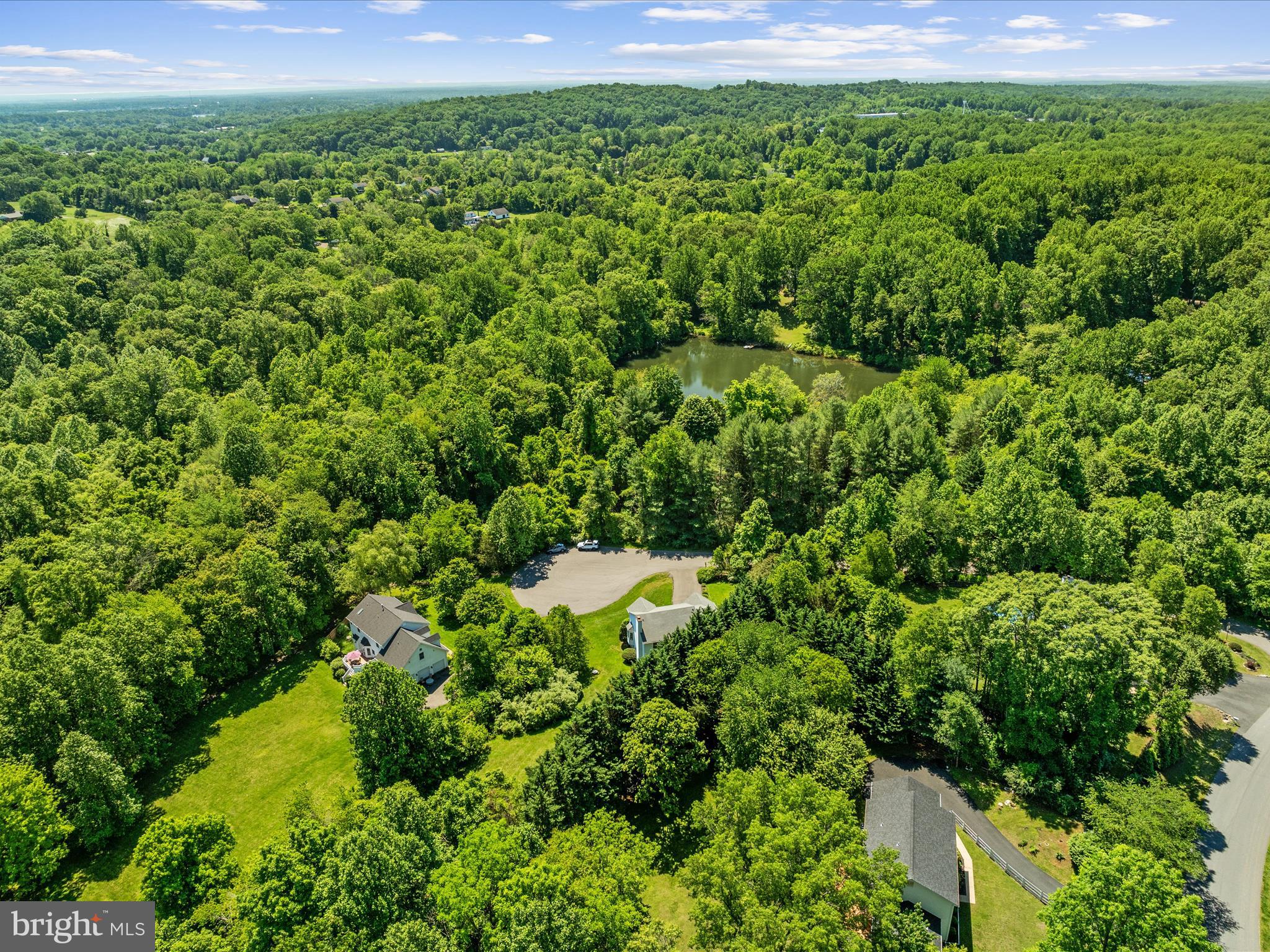 BUCKLAND OAKS - Residential