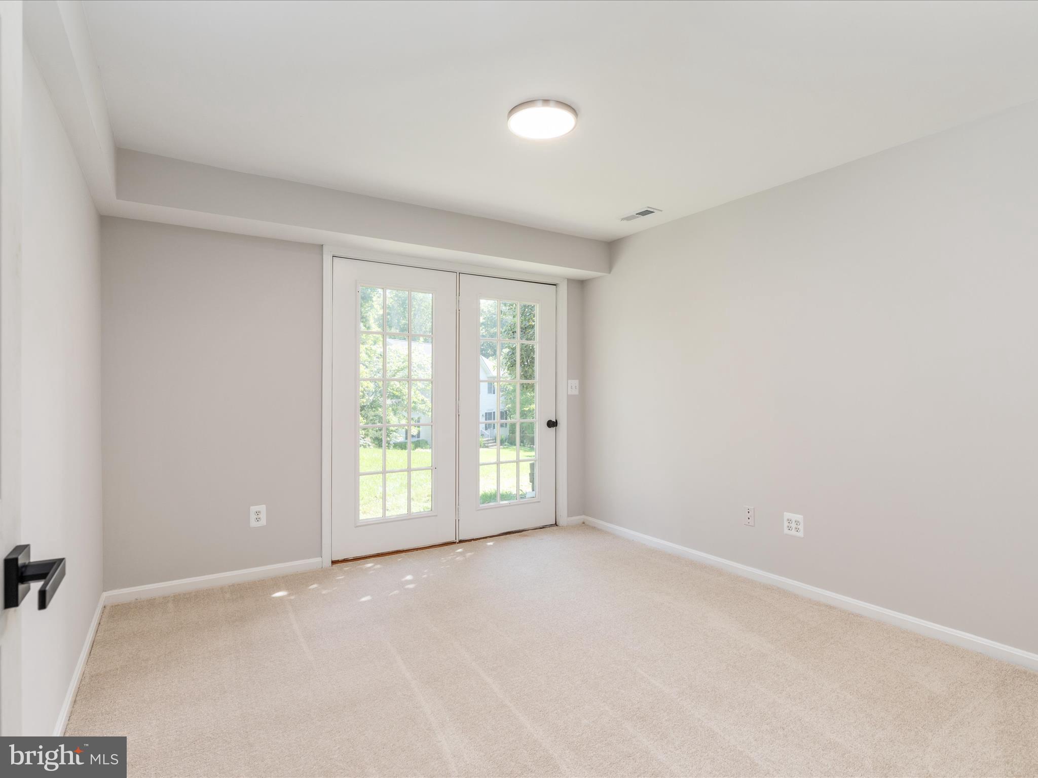 BUCKLAND OAKS - Residential