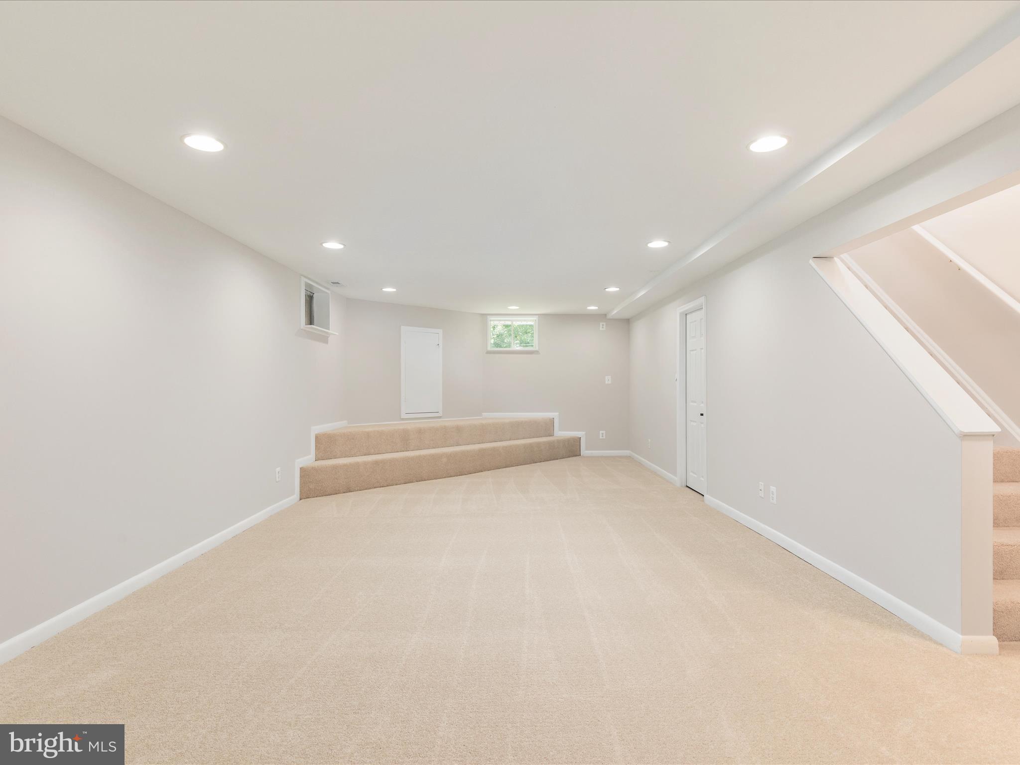 BUCKLAND OAKS - Residential