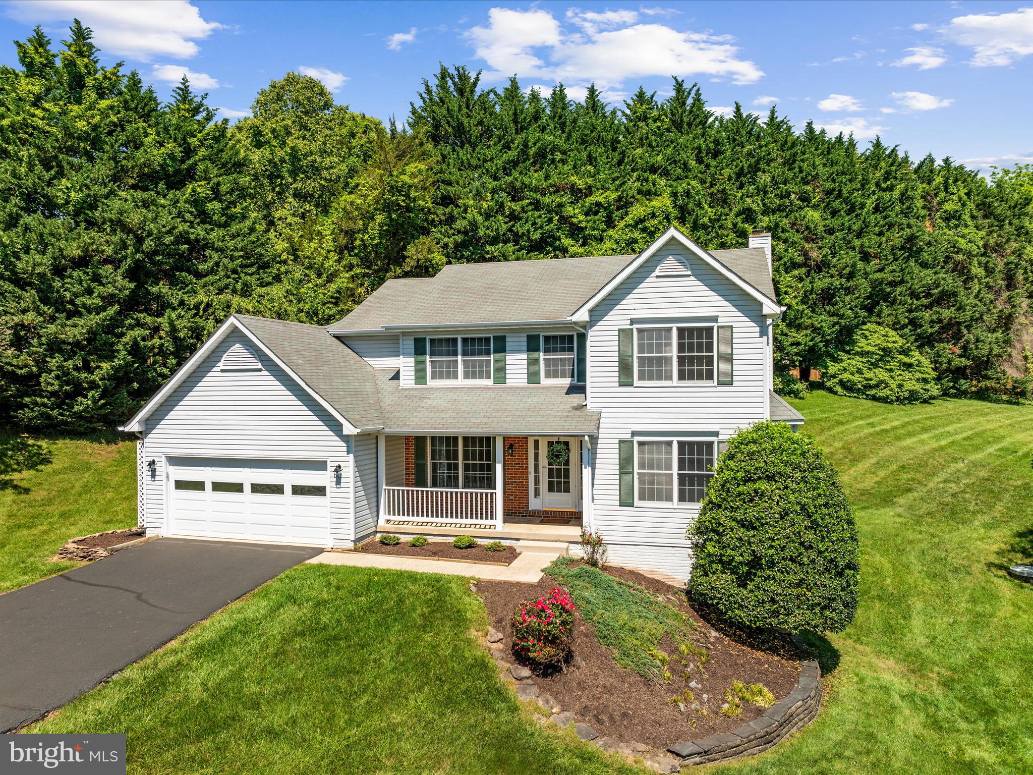 BUCKLAND OAKS - Residential