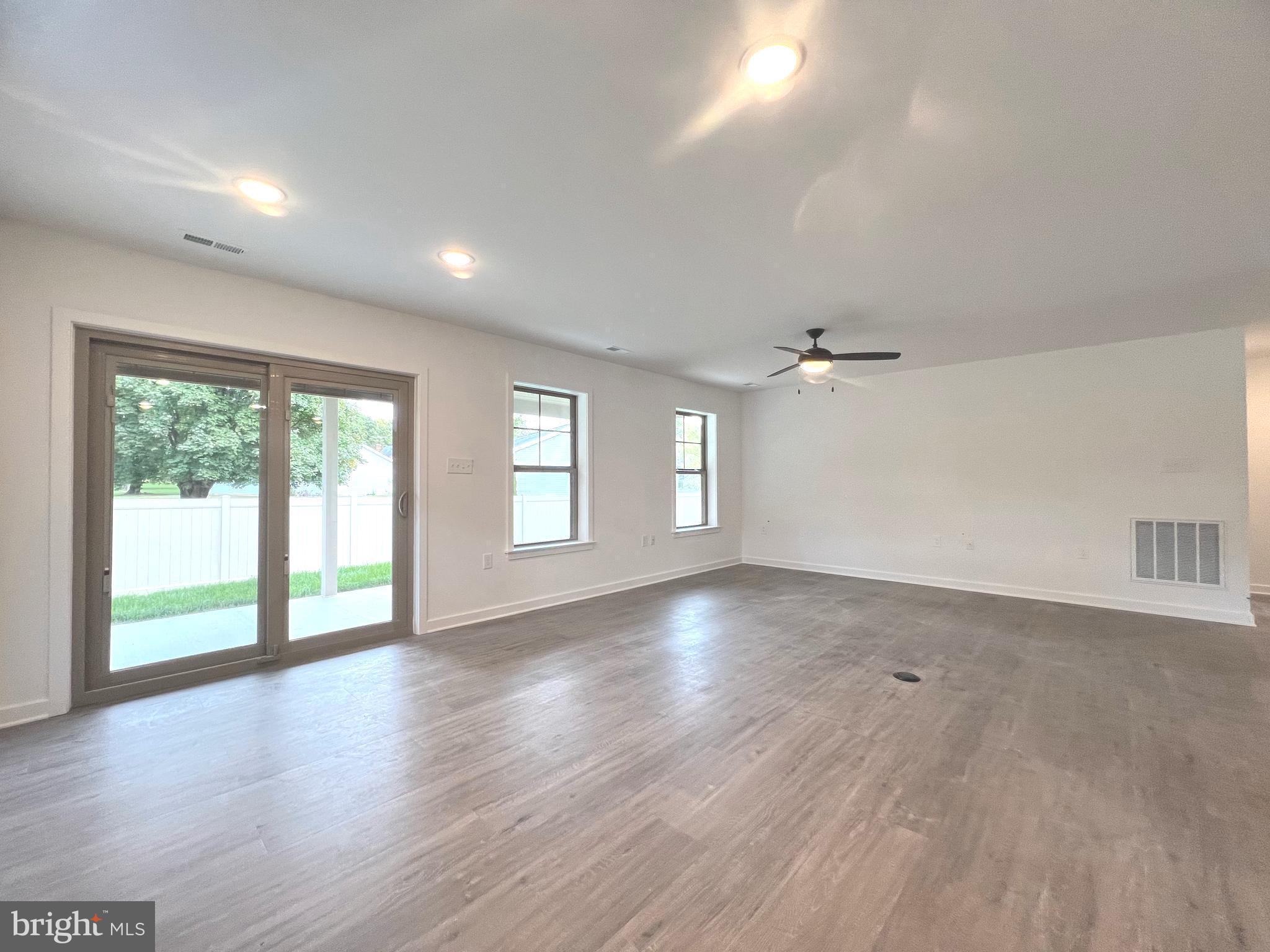 THE VILLAS AT WARM SPRINGS - Residential