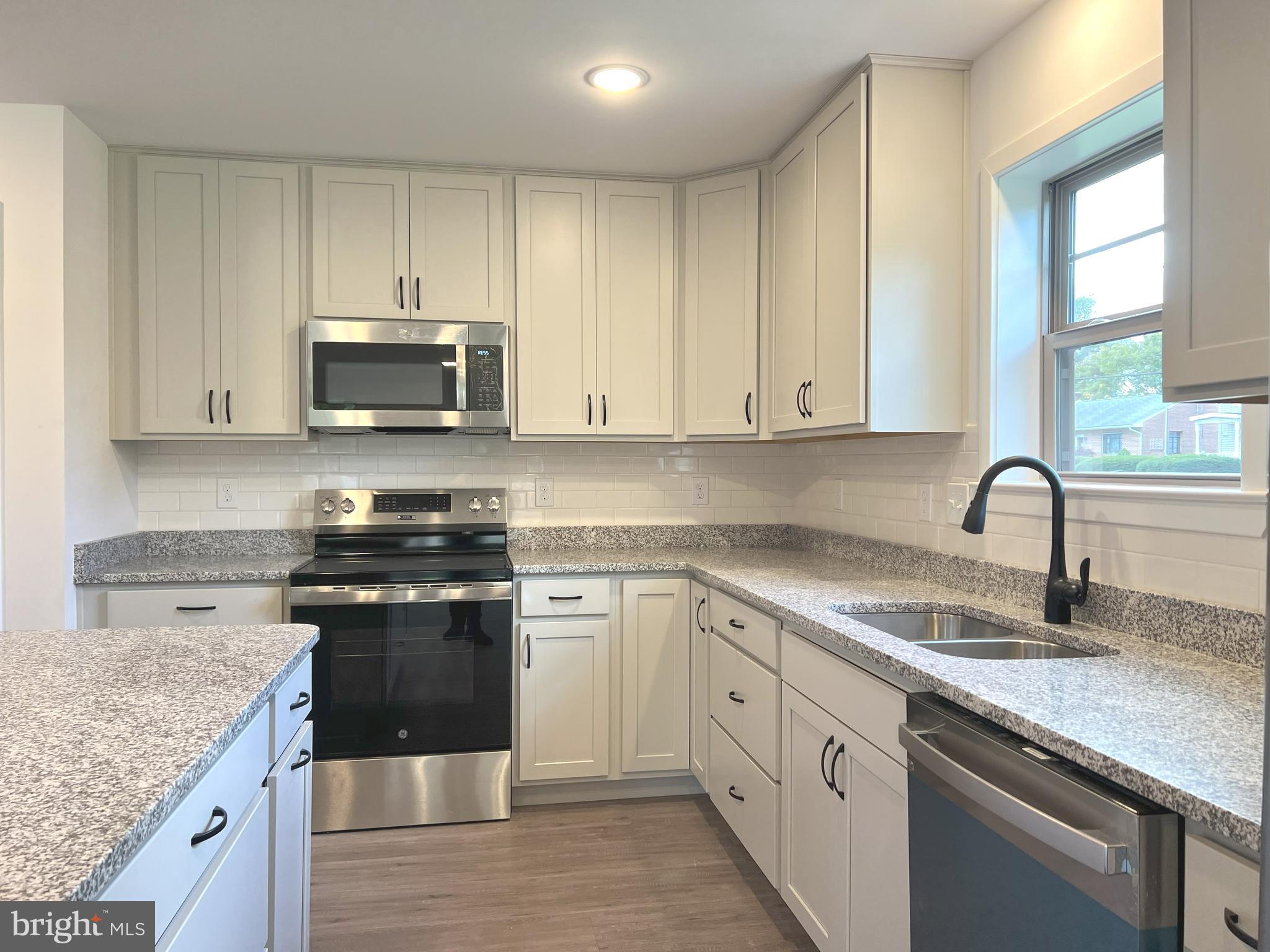 THE VILLAS AT WARM SPRINGS - Residential