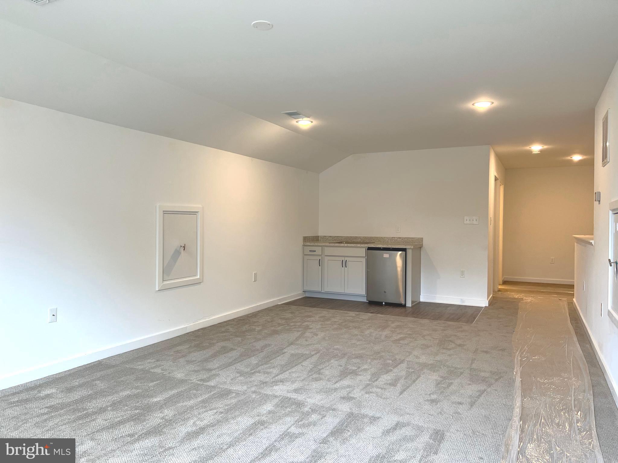 THE VILLAS AT WARM SPRINGS - Residential