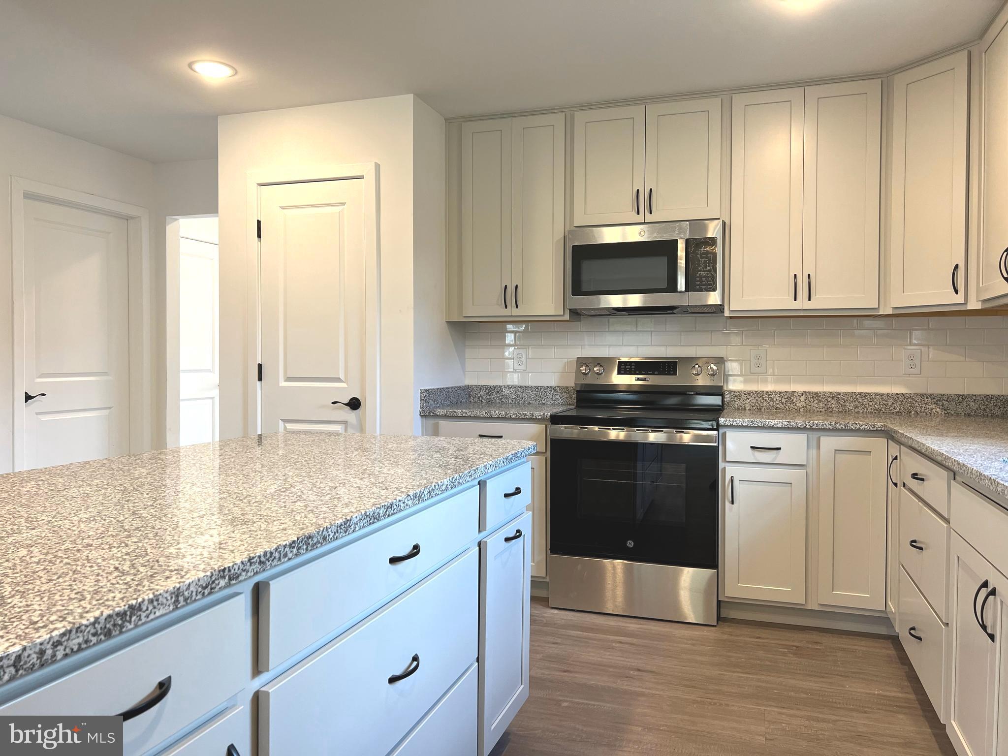 THE VILLAS AT WARM SPRINGS - Residential