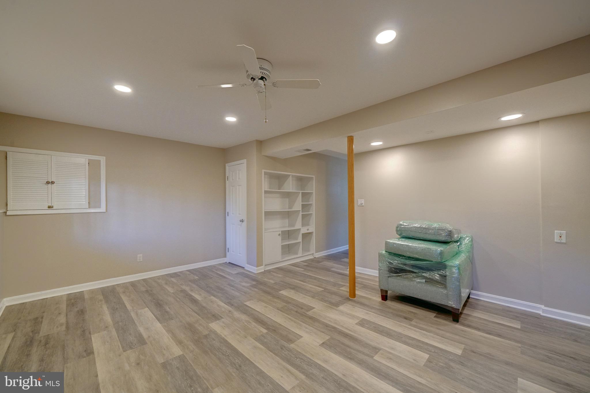 SURRATTS VILLAGE - Residential Lease