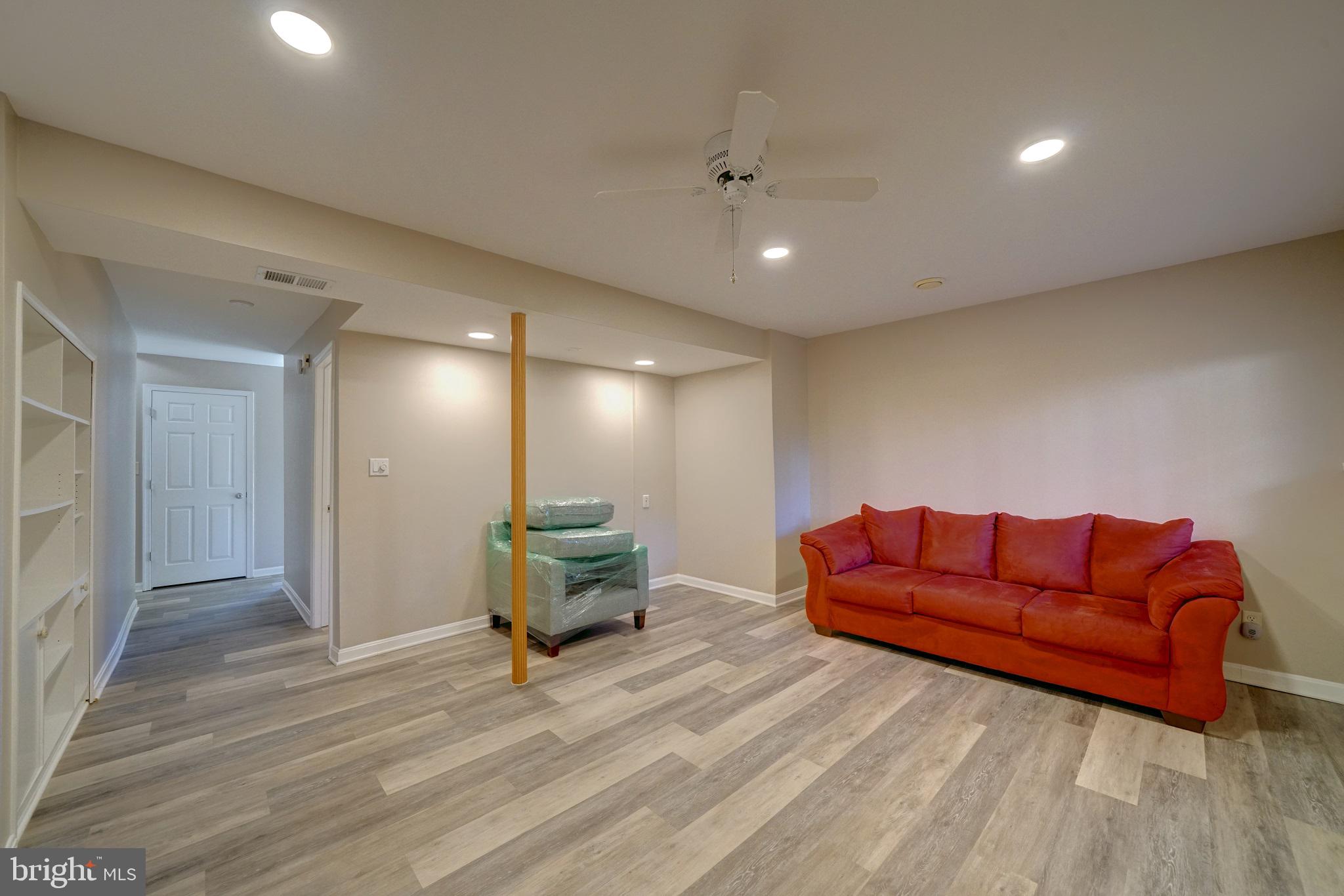 SURRATTS VILLAGE - Residential Lease