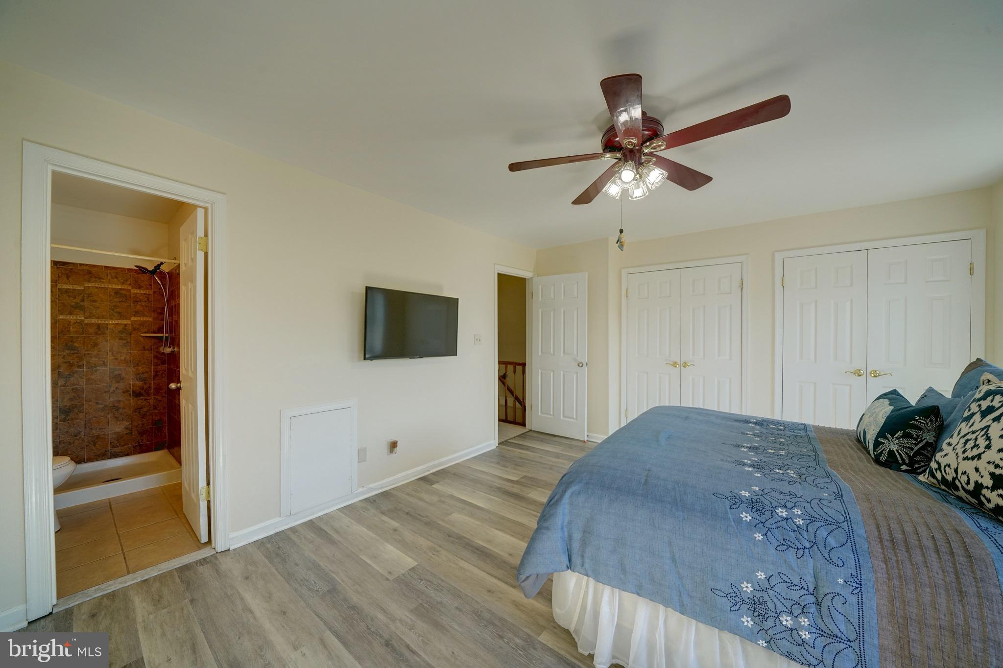 SURRATTS VILLAGE - Residential Lease