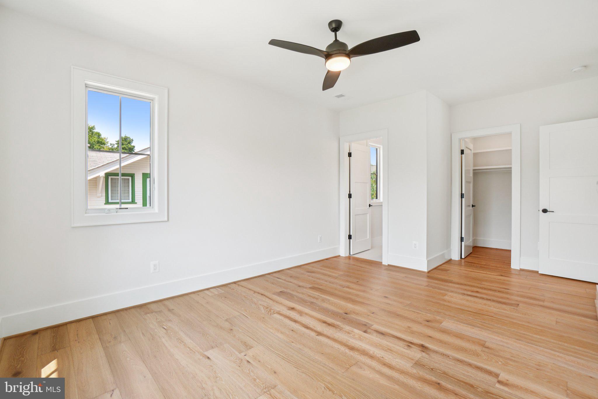 ADDISON HEIGHTS - Residential