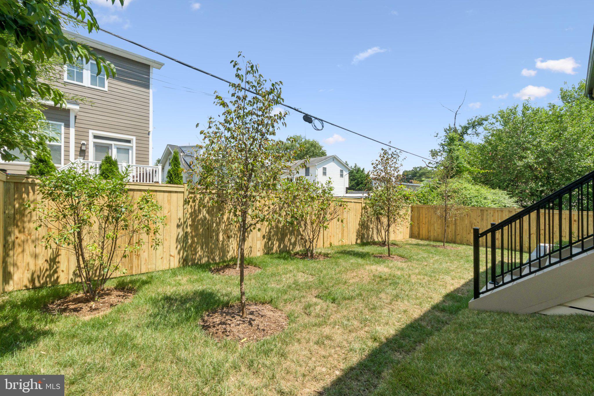 ADDISON HEIGHTS - Residential