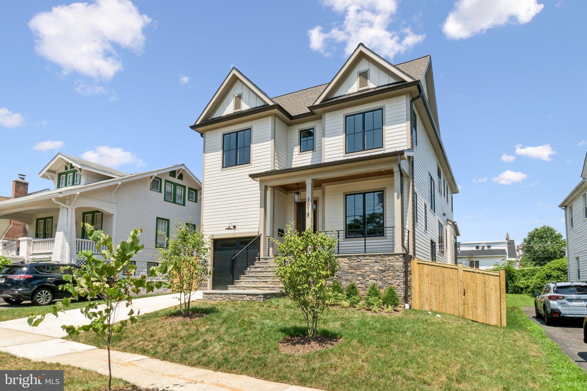 ADDISON HEIGHTS - Residential