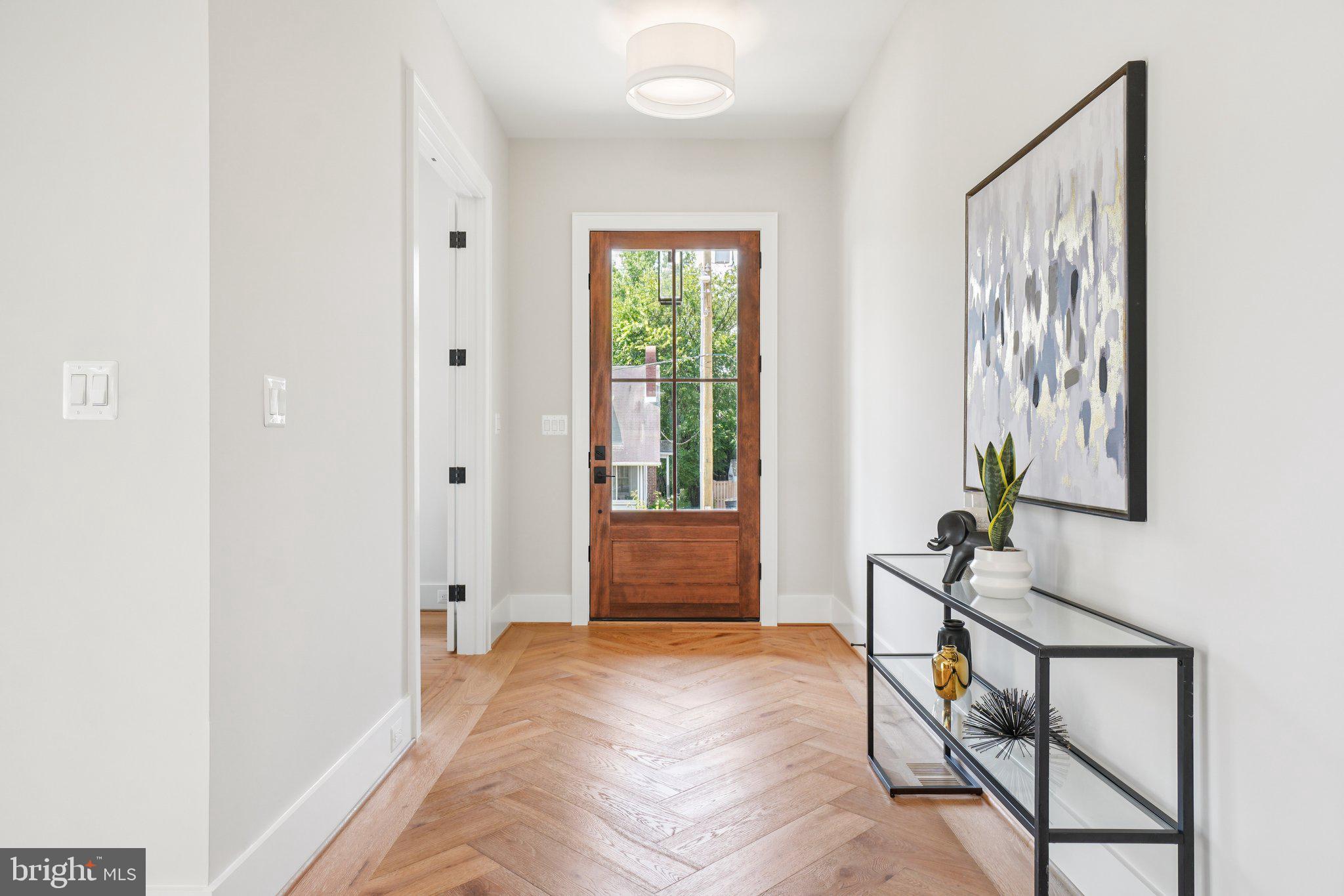 ADDISON HEIGHTS - Residential