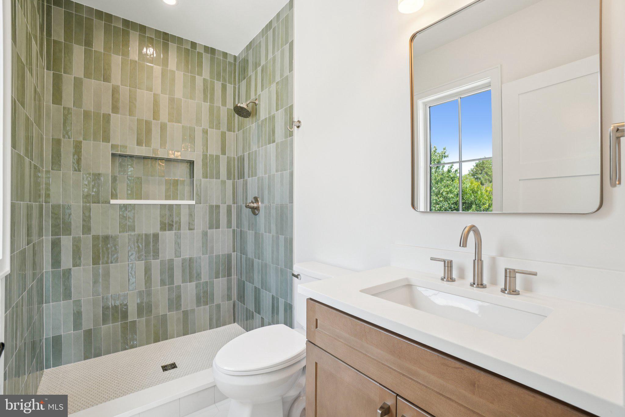 ADDISON HEIGHTS - Residential