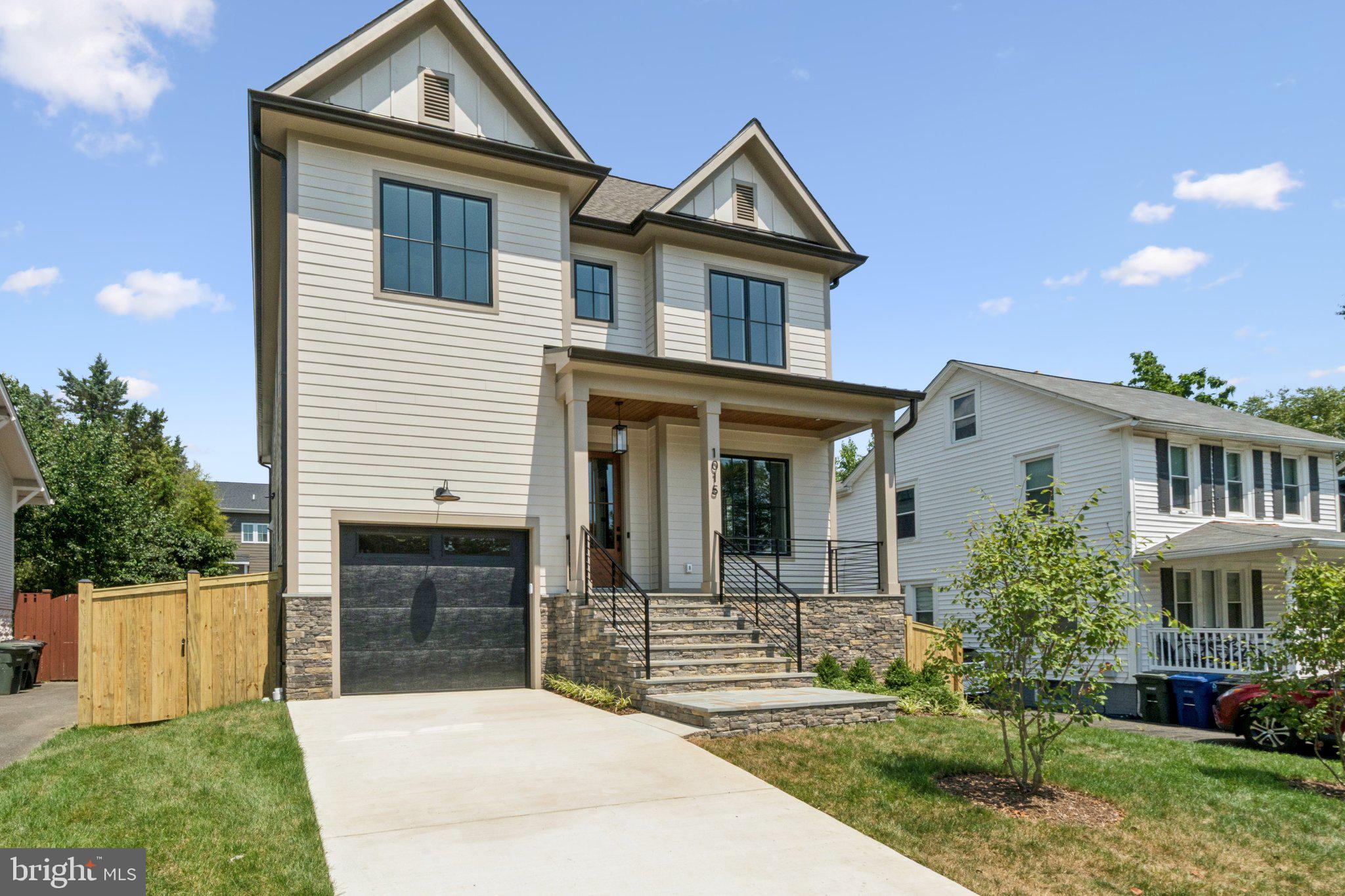 ADDISON HEIGHTS - Residential