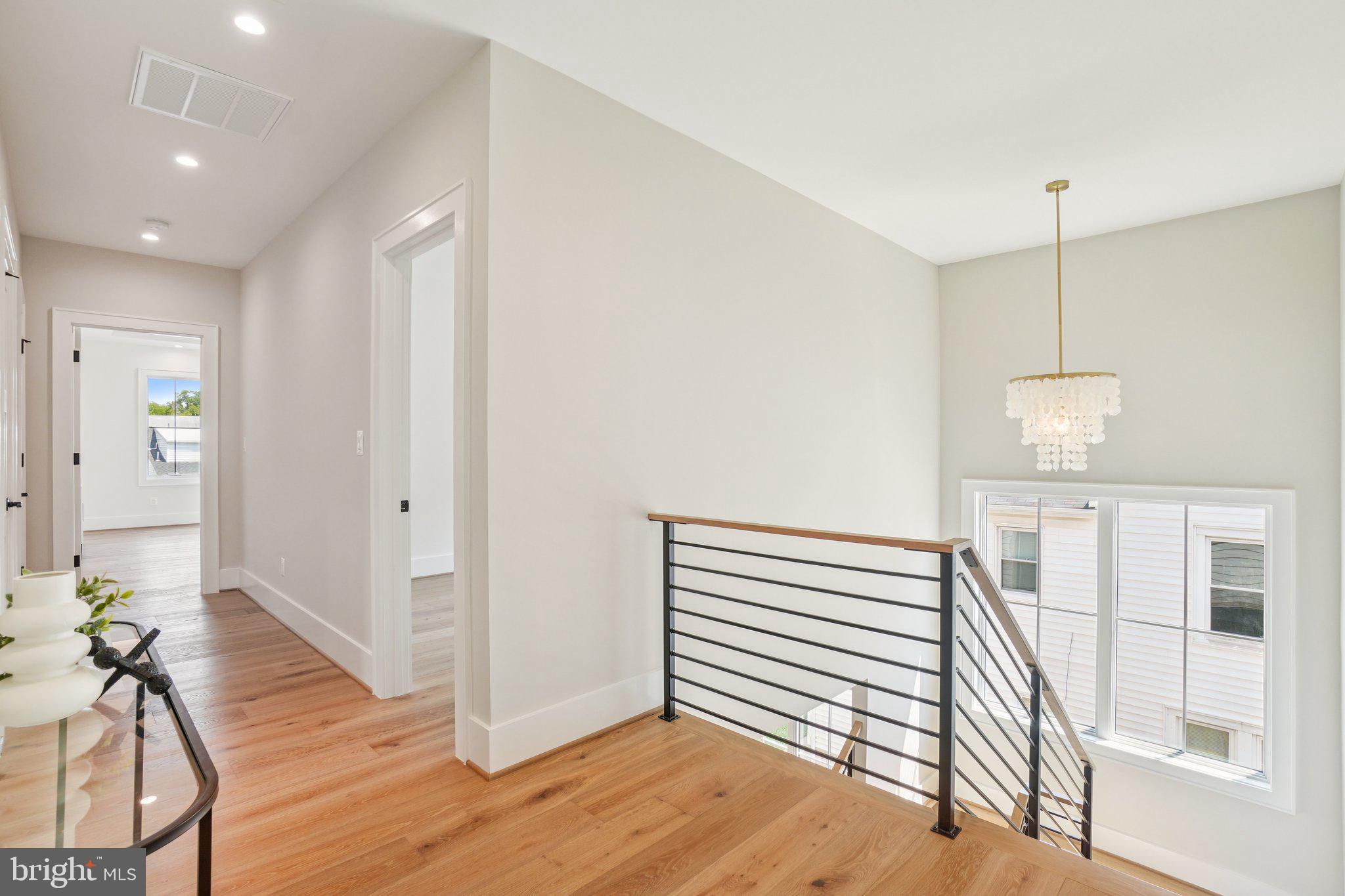 ADDISON HEIGHTS - Residential