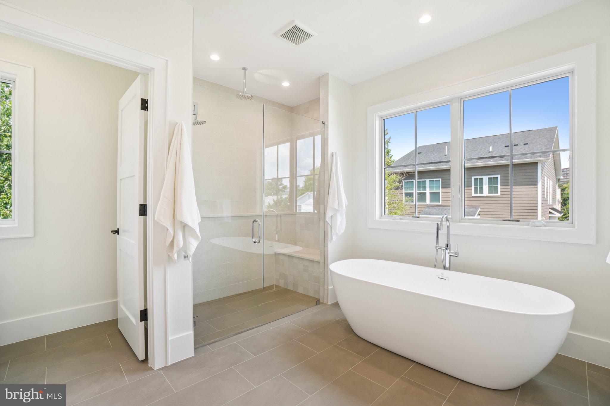 ADDISON HEIGHTS - Residential