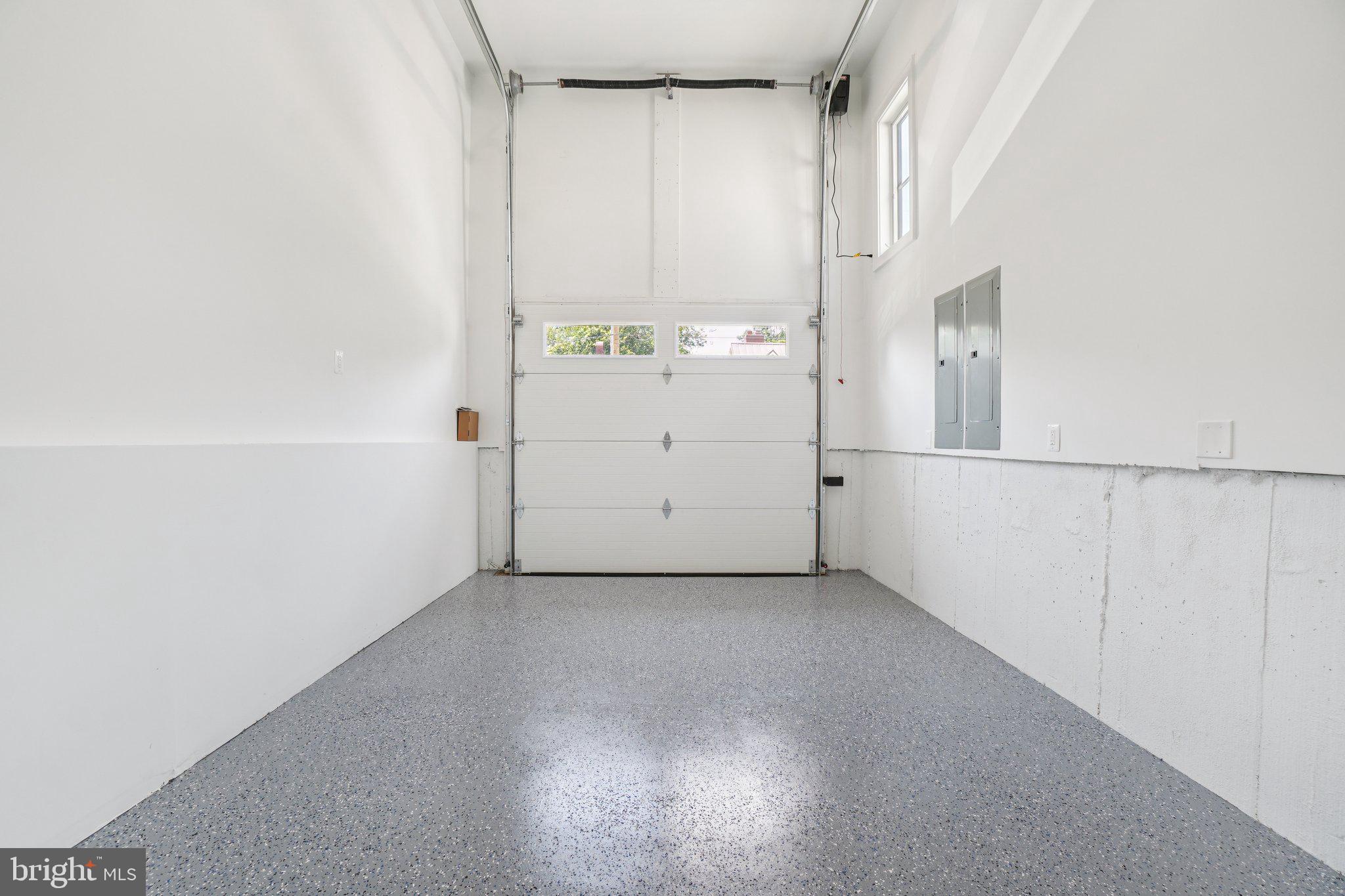 ADDISON HEIGHTS - Residential